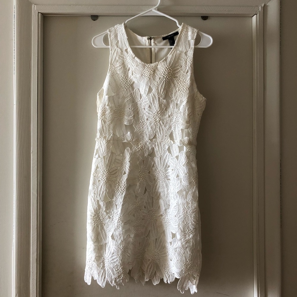 Forever 21 white lace mini. New with tags